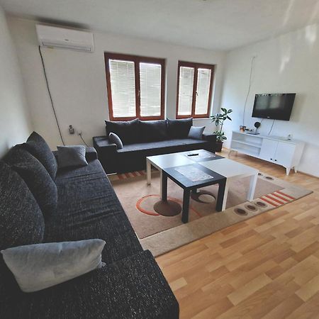 Apartman Komfor Banja Luka Exteriör bild