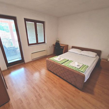 Apartman Komfor Banja Luka Exteriör bild